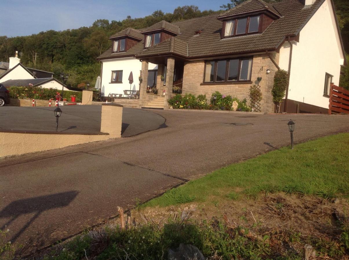 Ronaldsvoe Bed And Breakfast Fort William Exterior photo