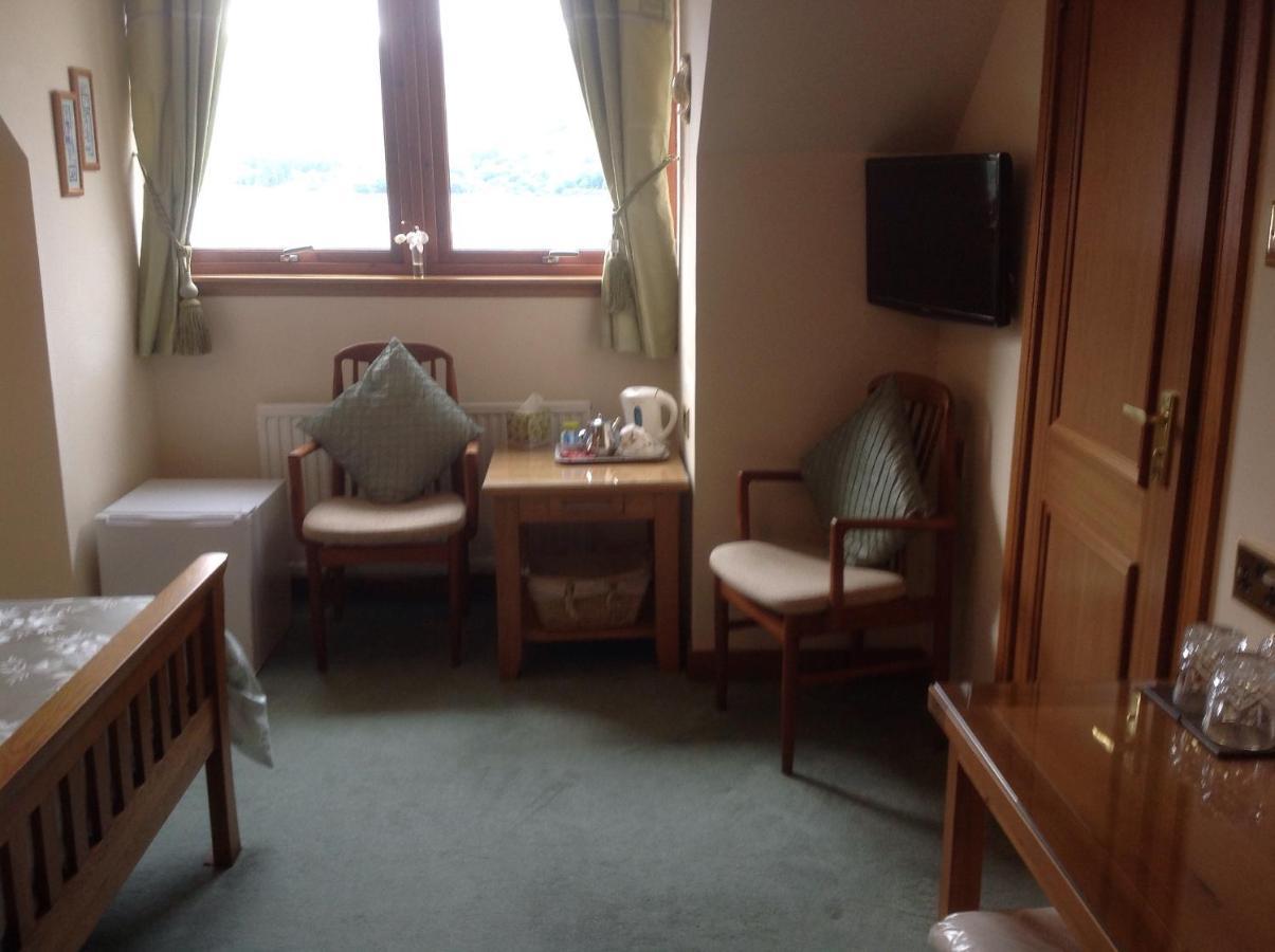 Ronaldsvoe Bed And Breakfast Fort William Exterior photo