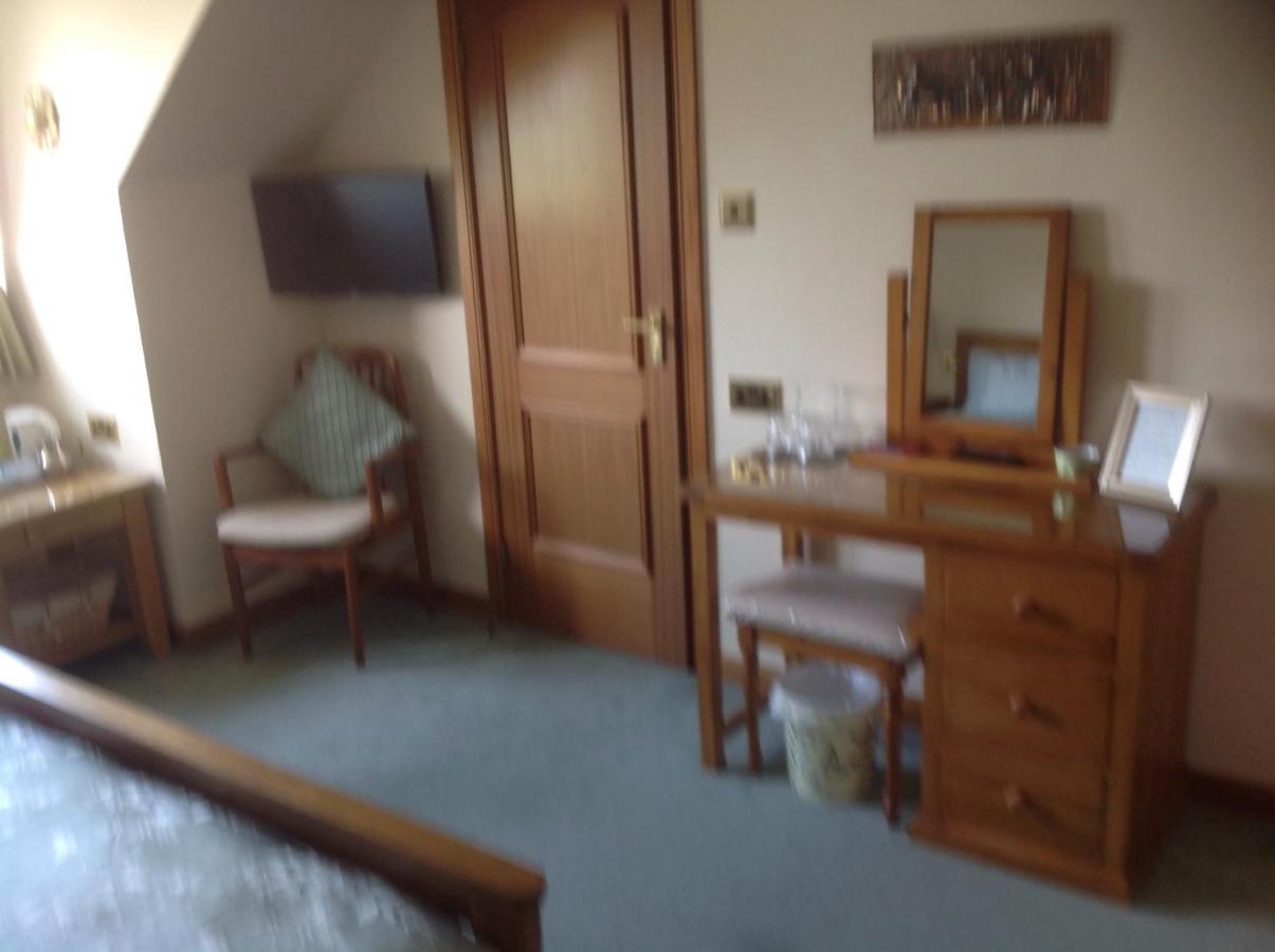 Ronaldsvoe Bed And Breakfast Fort William Exterior photo