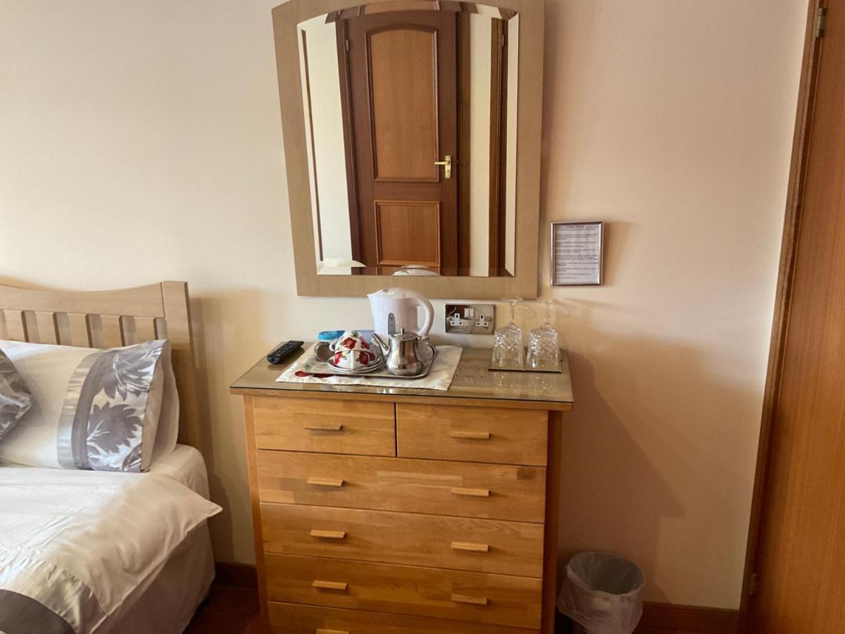 Ronaldsvoe Bed And Breakfast Fort William Exterior photo